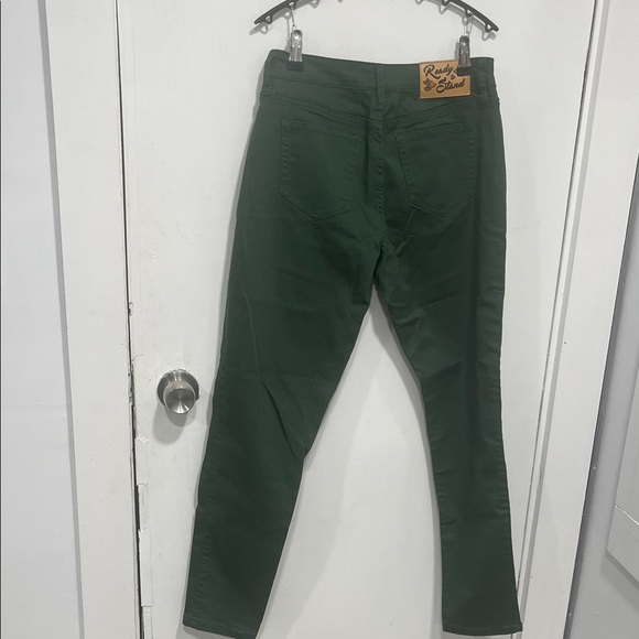 Her Universe Green Pants with Disney Collection Size 7 (Juniors) - Picture 5 of 5